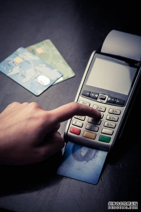 银联POS机器：银行卡被盗银行如何全额赔偿？