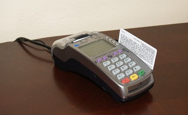 刷卡机标准费率为0.6，为啥还存在低费率机器？