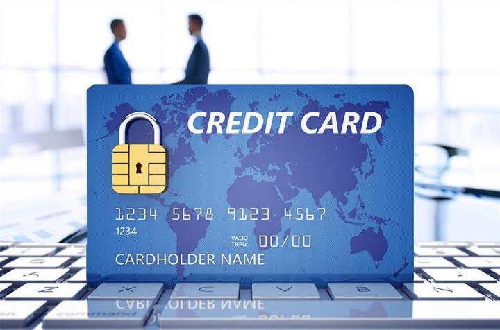 信用卡被封卡该如何处理？