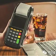 办理POS机应该找银行，还是找专业办理POS机的第三方机构？